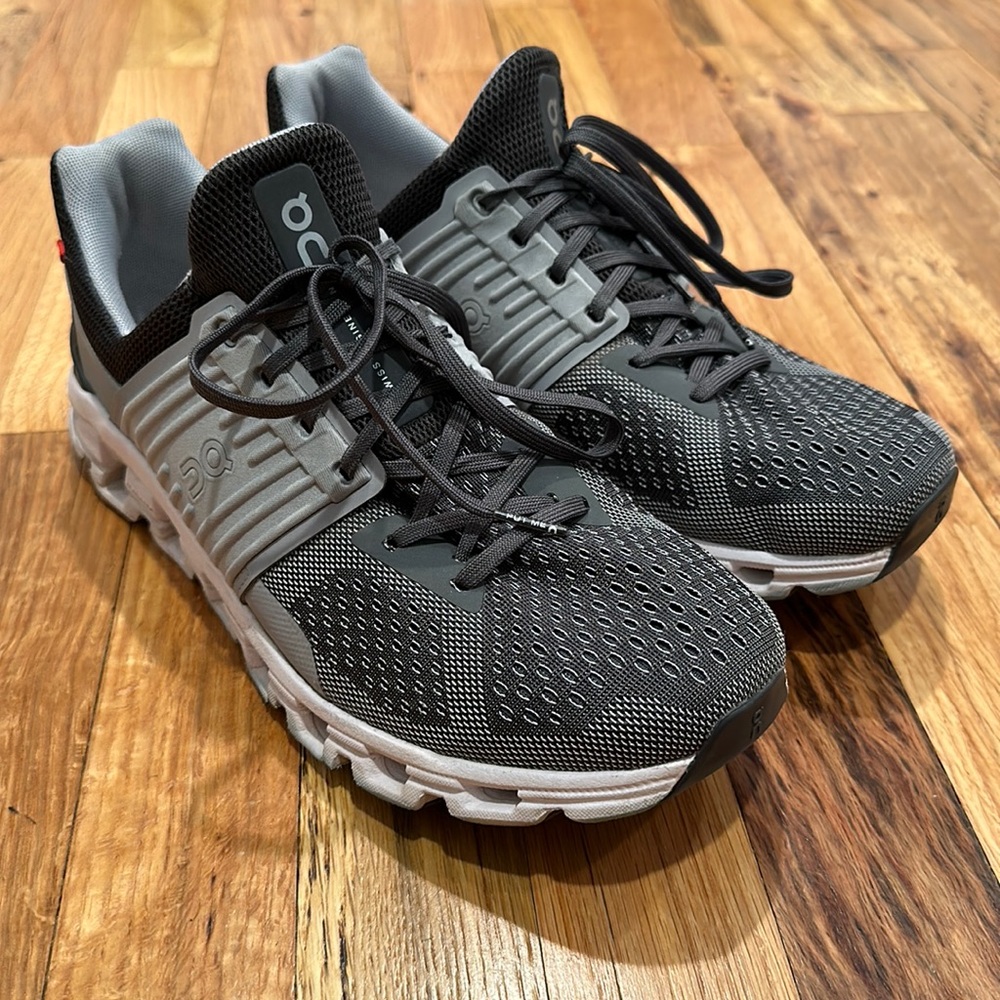 On Running Men's Athletic Shoes - Black and Gray